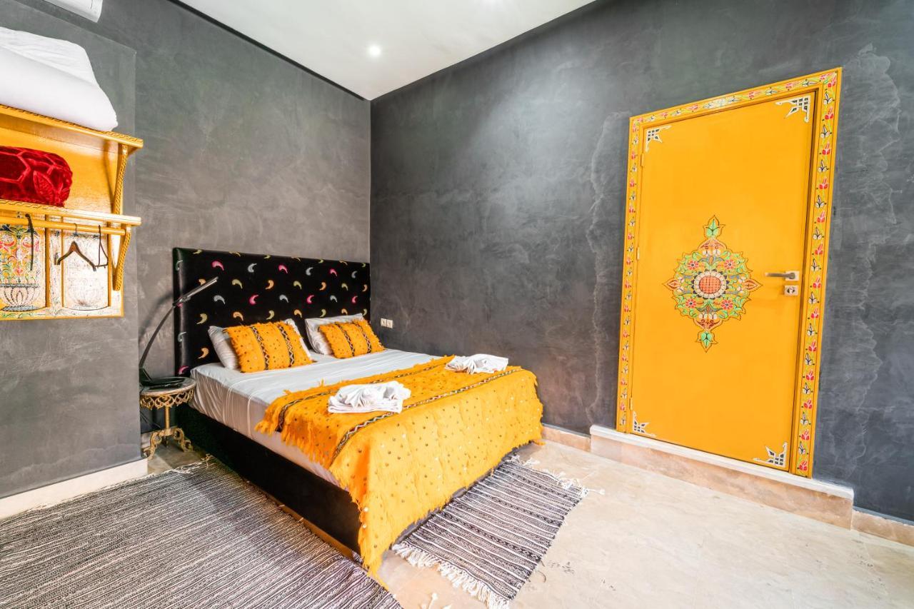 Riad Les Nuits De Fes Exterior photo