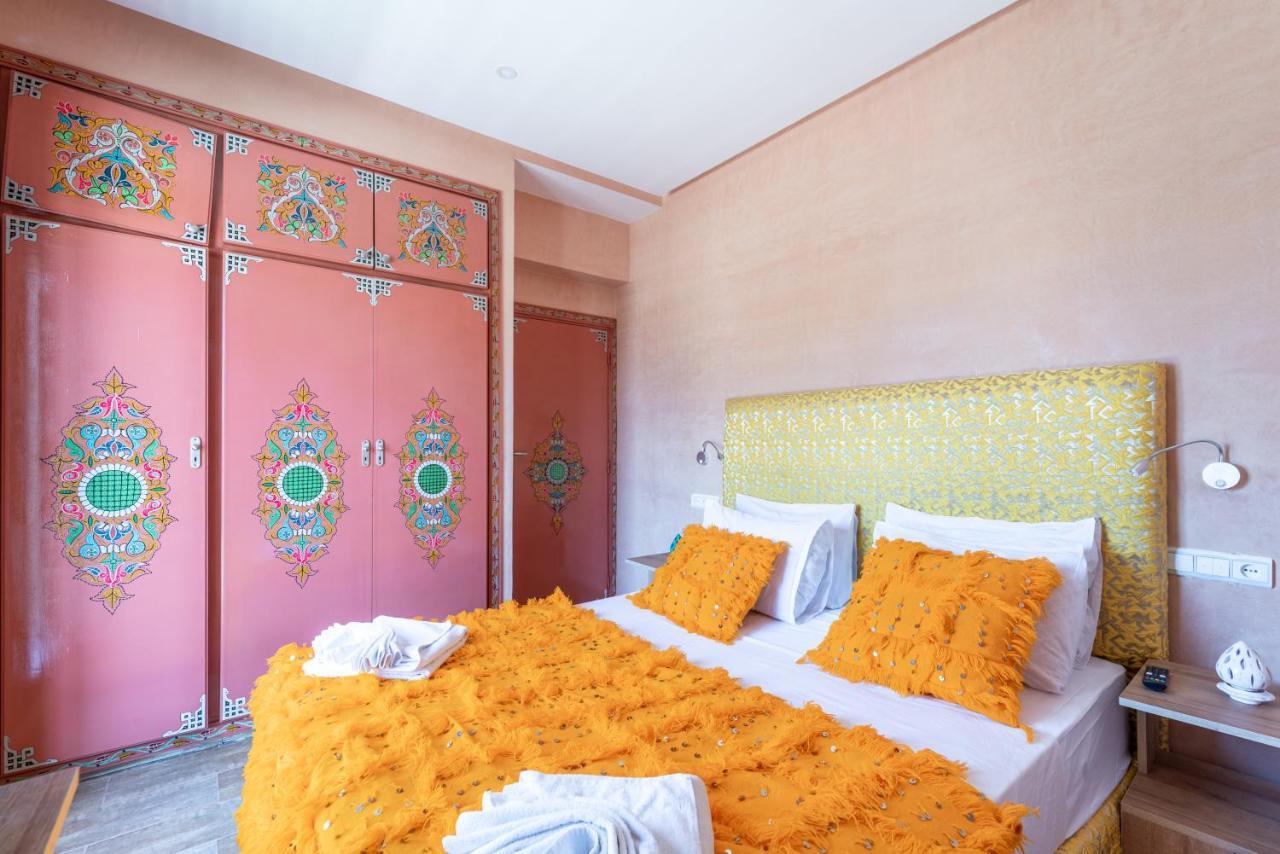 Riad Les Nuits De Fes Exterior photo