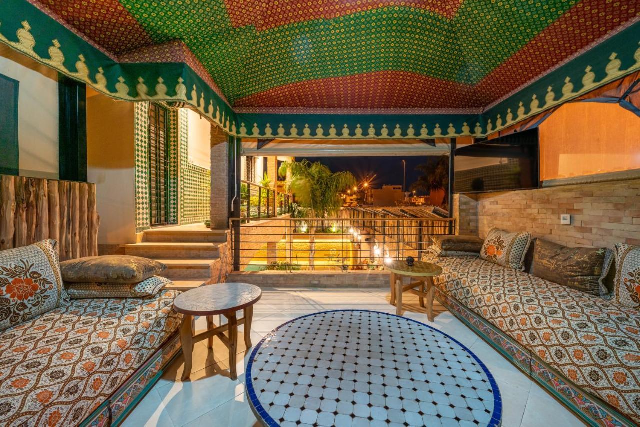 Riad Les Nuits De Fes Exterior photo